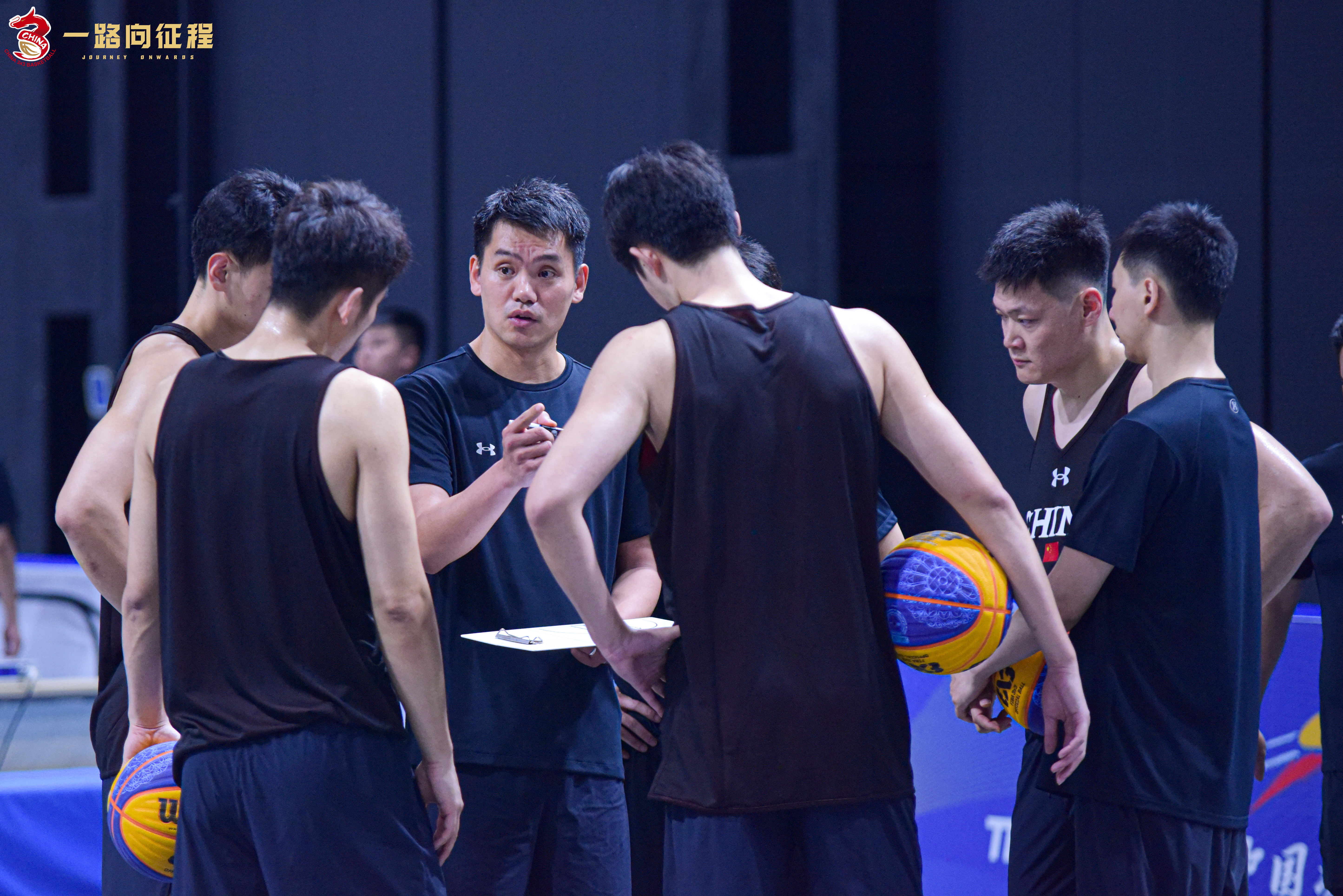 北京男篮备战湖北队，全员全力冲刺备战