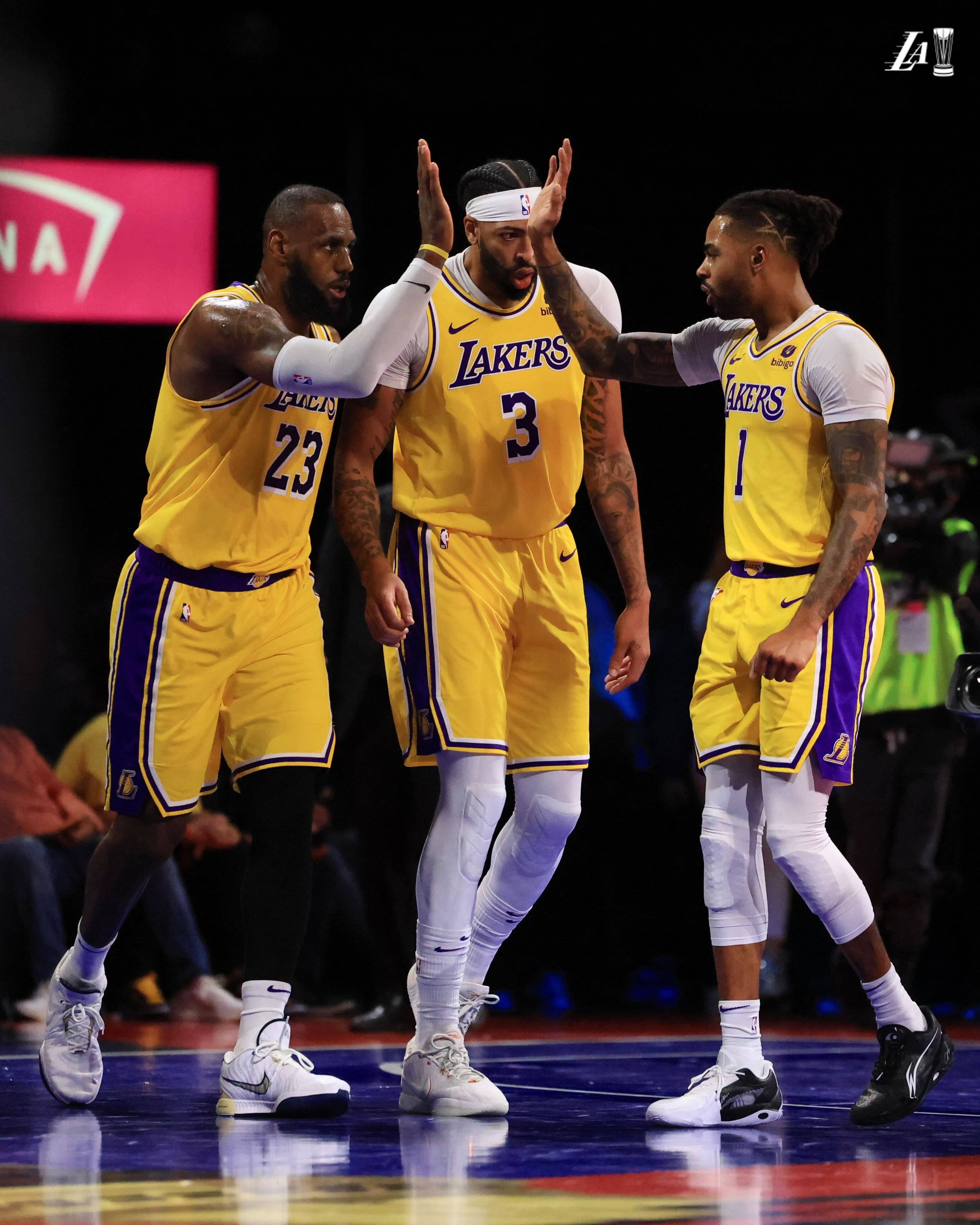 情绪失控!球员爆发了怎样的争执?的简单介绍 情绪失控!球员爆发了怎样的争执?的简单介绍