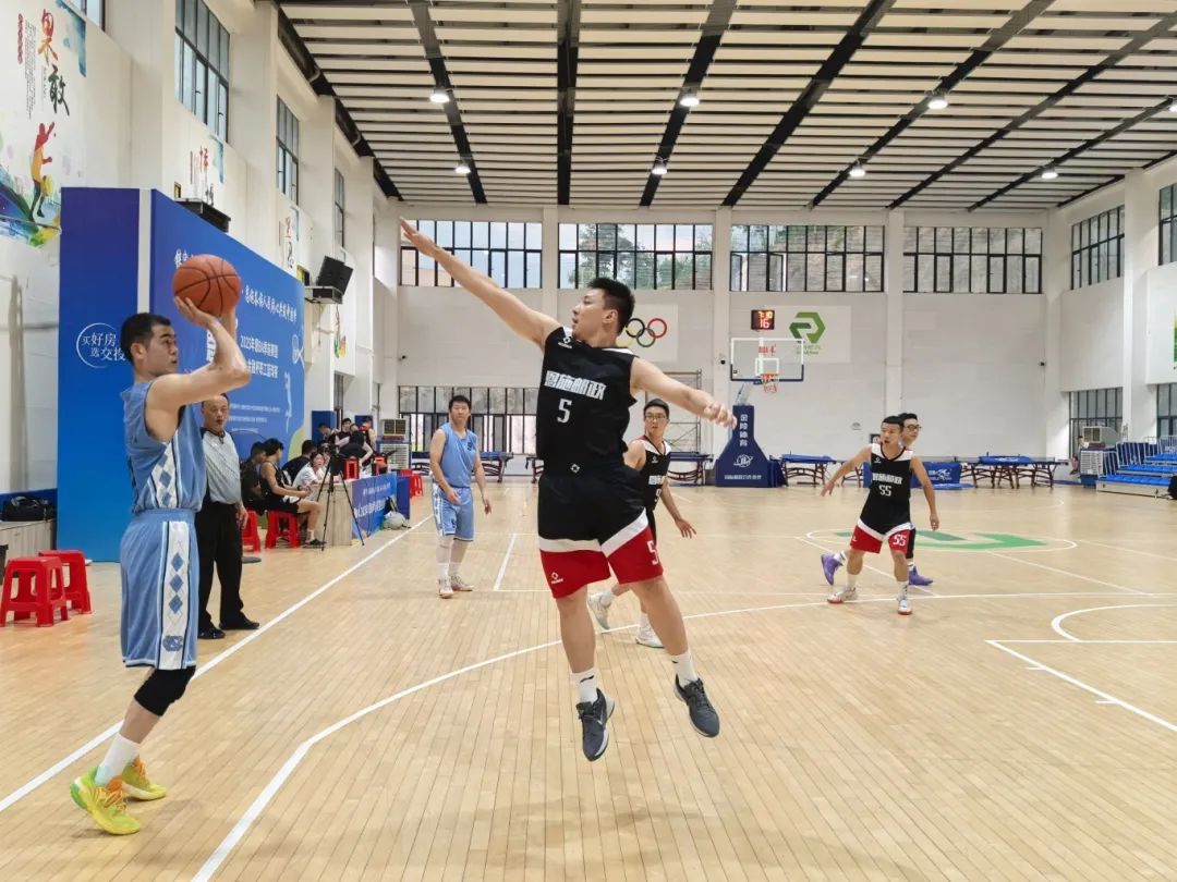 菲尔滕与博隆深夜交锋,终极厮杀胜负难料 菲尔滕与博隆深夜交锋,终极厮杀胜负难料