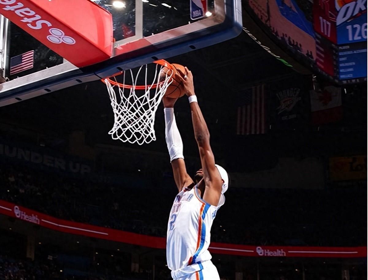 掘金不敌雷霆,约基奇状态低迷 掘金不敌雷霆,约基奇状态低迷