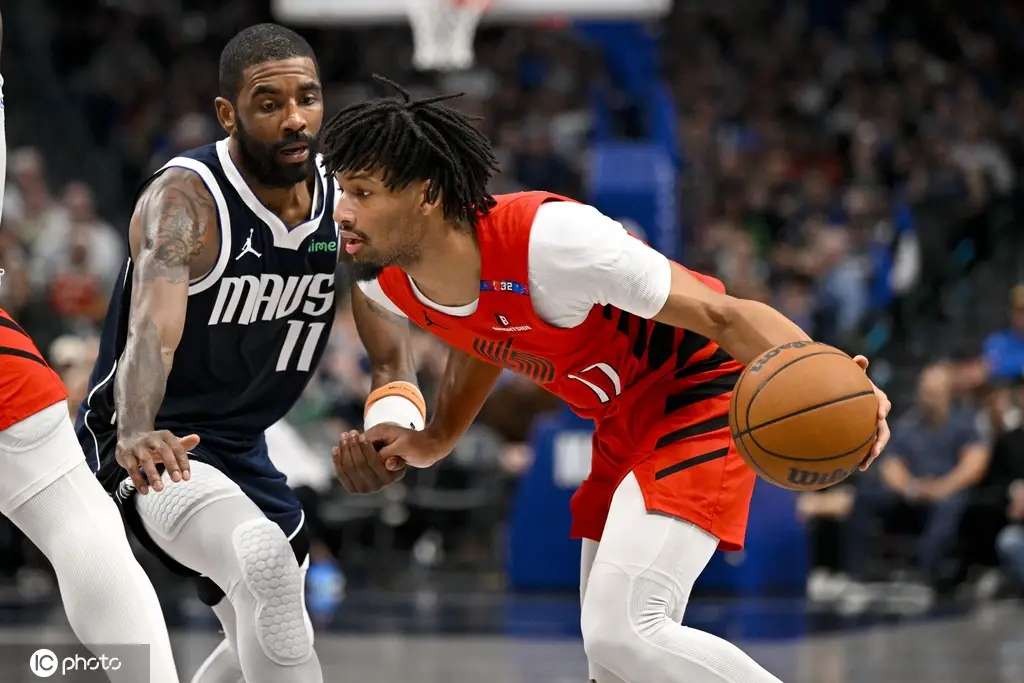 「马刺击败开拓者,保持连胜」 「马刺击败开拓者,保持连胜」