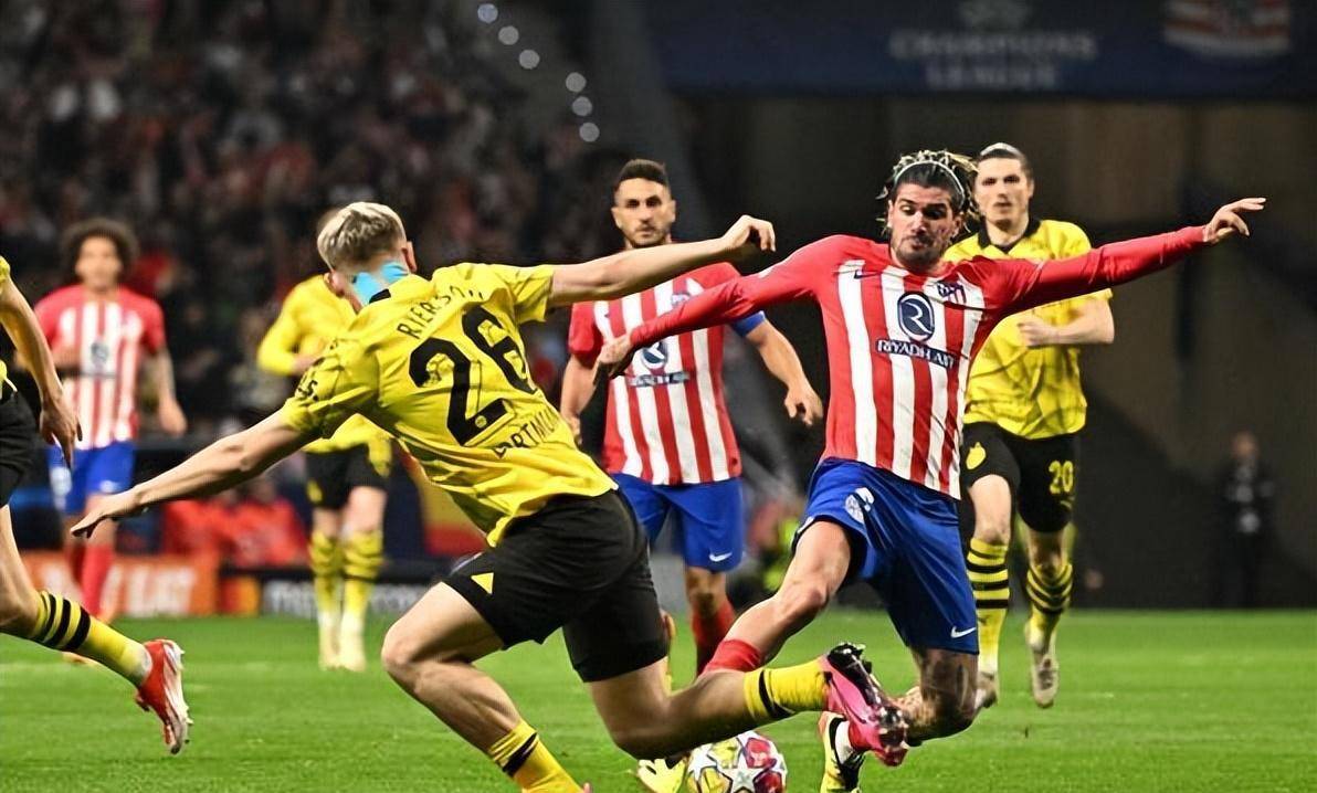 多特蒙德客场惨败，防线屡失失守斯图加特狂胜的简单介绍